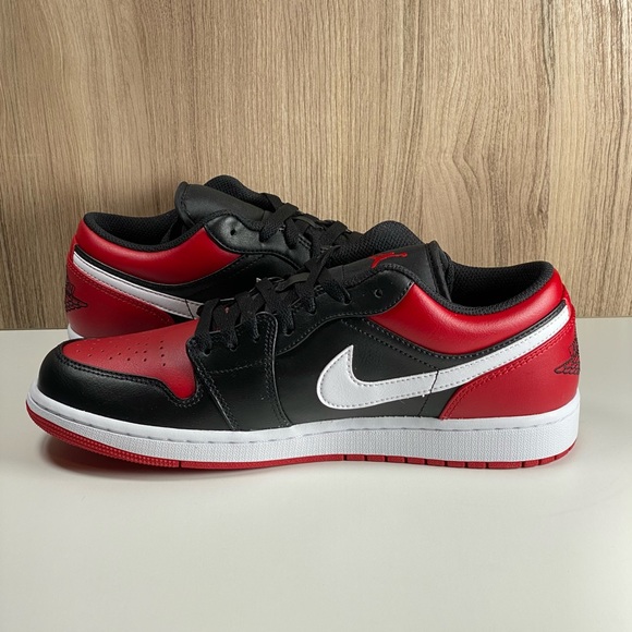Nike Jordan 1 Low Alternate Bred Toe Chicago Black Red 553558-066 Men’s Size 10 - Picture 5 of 11